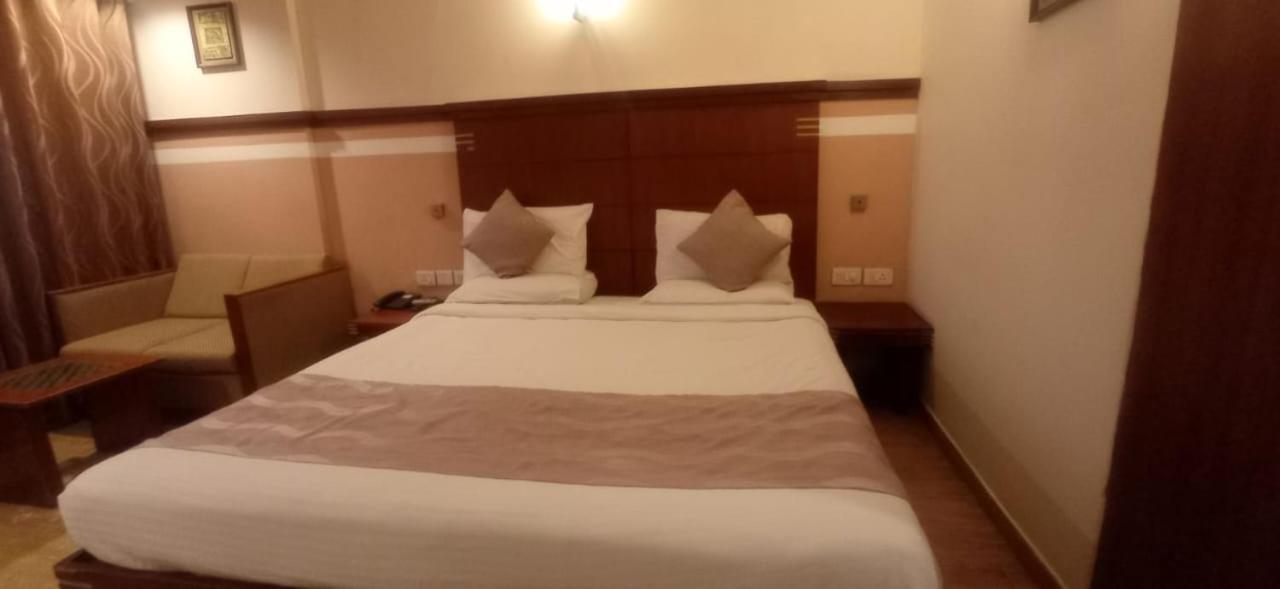 Rain Drops Hotel Chennai Exterior photo